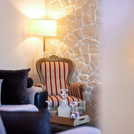 Capitis In The Center- Luxury With Swimming Pool