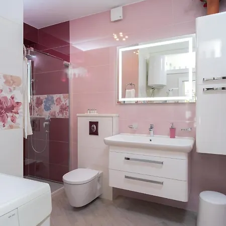 Capitis In The Center- Luxury With Swimming Pool Apartment Hvar Town