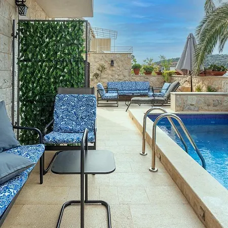 アパート Luxury Escape With Private Pool フヴァル