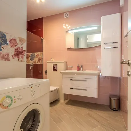 Luxury Escape With Private Pool フヴァル