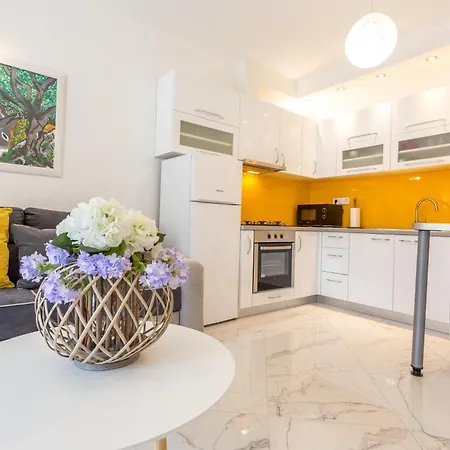 アパート Luxury Escape With Private Pool フヴァル