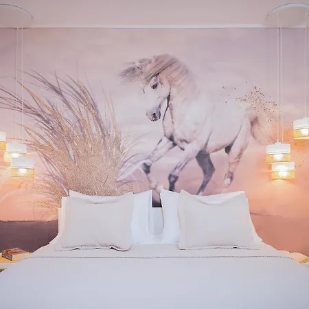 公寓 Luxury Escape With Private Pool 赫瓦尔
